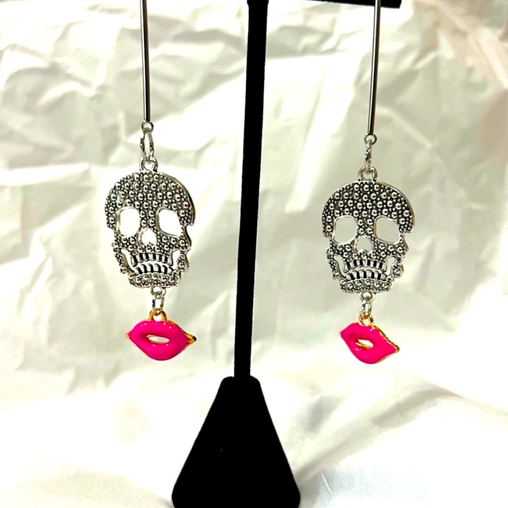 New Sexy Skull Earrings